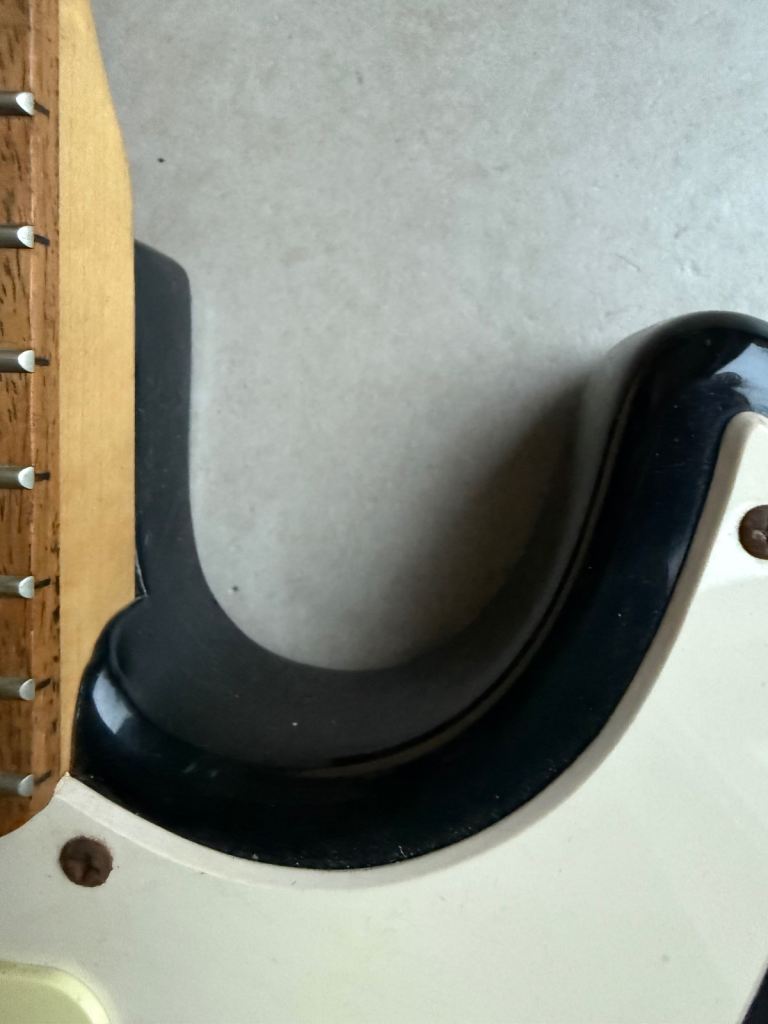 Fender Squier Mini Strat 3/4 Size mini Black Immaculate & Stand