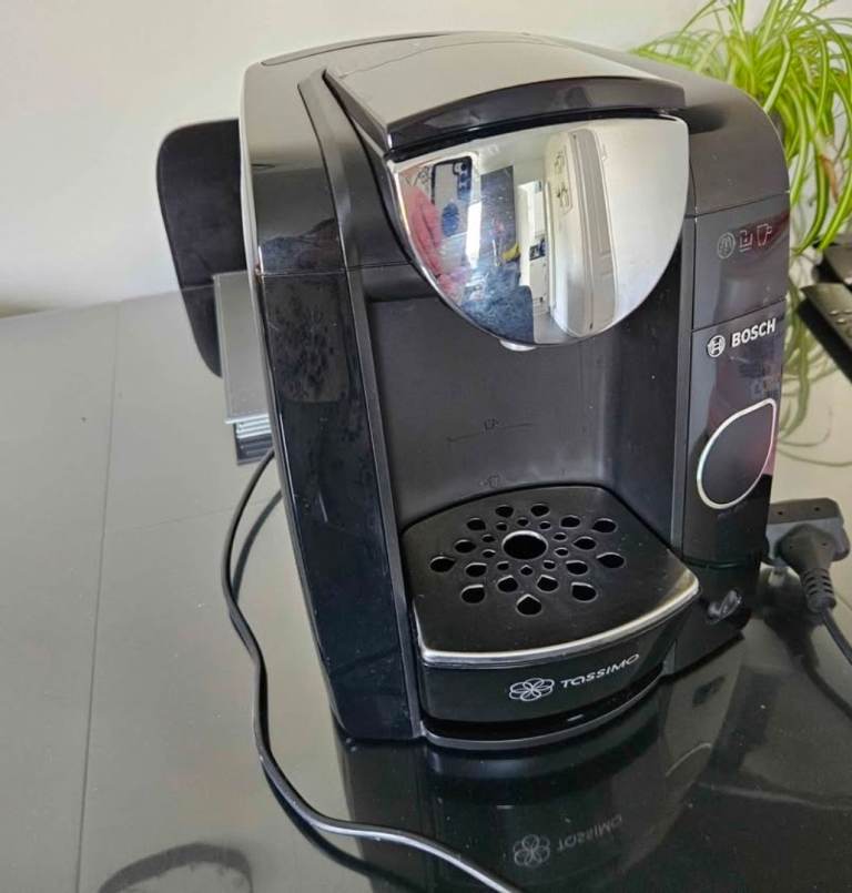 Bosch tassimo coffee machine with instruction booklet. Hardly used.
