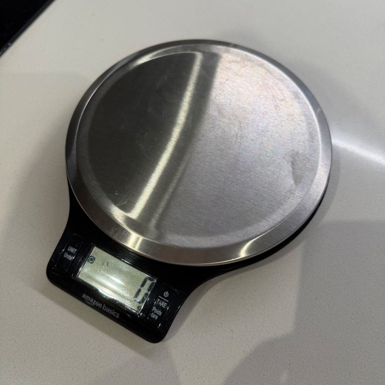 Amazon Basics Digital Kitchen Scales – Good Condition