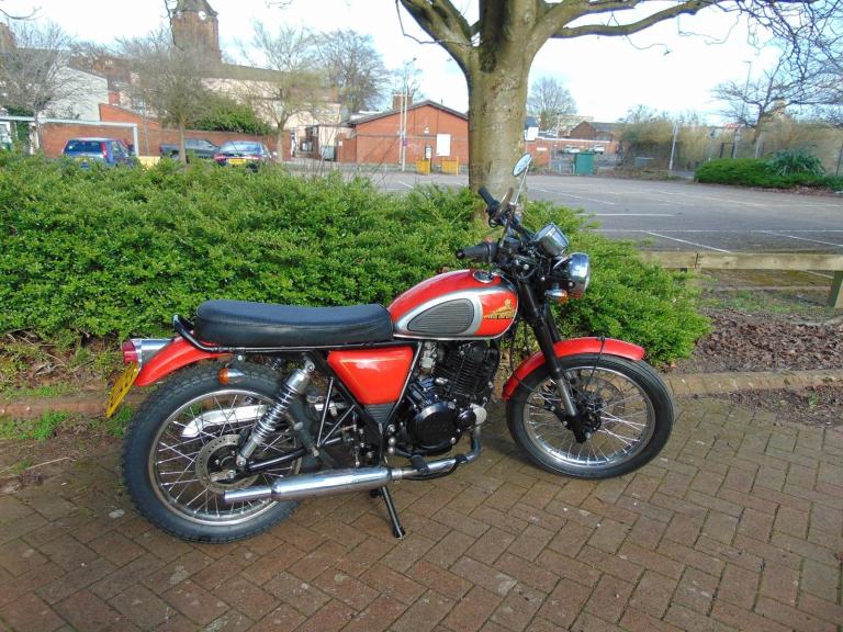 HERALD MOTOR COMPANY CLASSIC 250 2015 budger priced sturdy traditional commuter