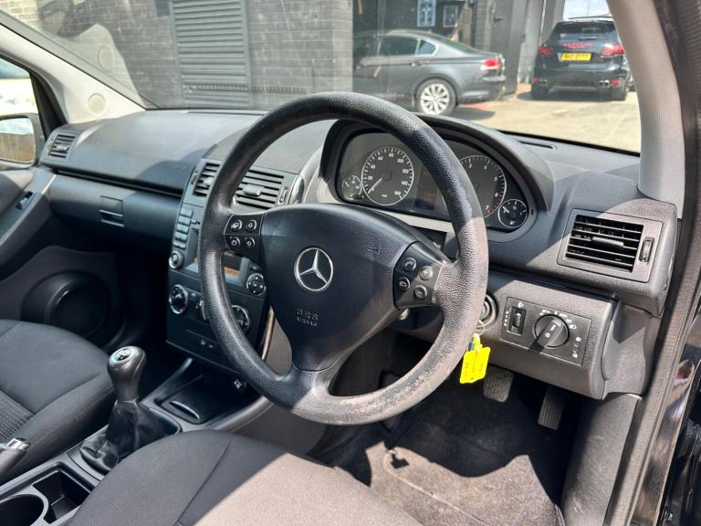 2010 Mercedes-Benz A-Class A160 BlueEFFICIENCY Classic SE 5dr HATCHBACK Petrol Manual