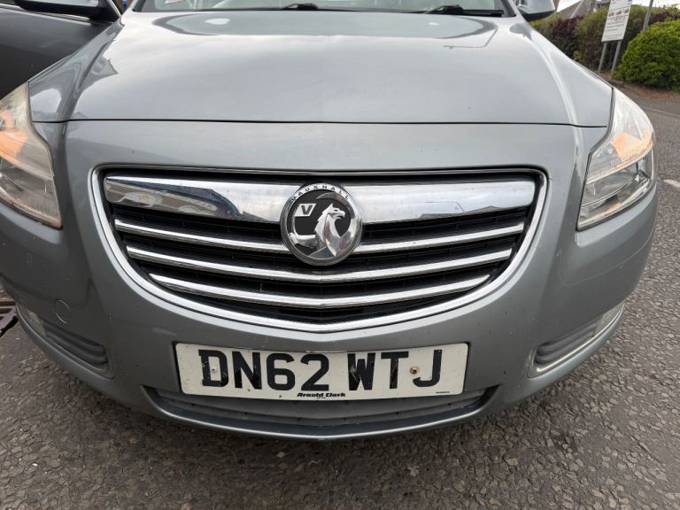 VAUXHALL INSIGNIA NO ADVISORIES. MOT 04/27 60MPG 