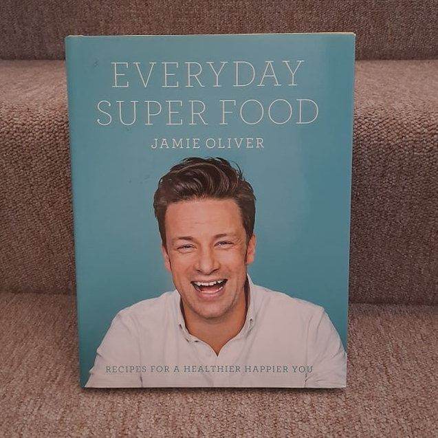  COOKBOOK: Jamie Oliver 'Everyday Super Food'