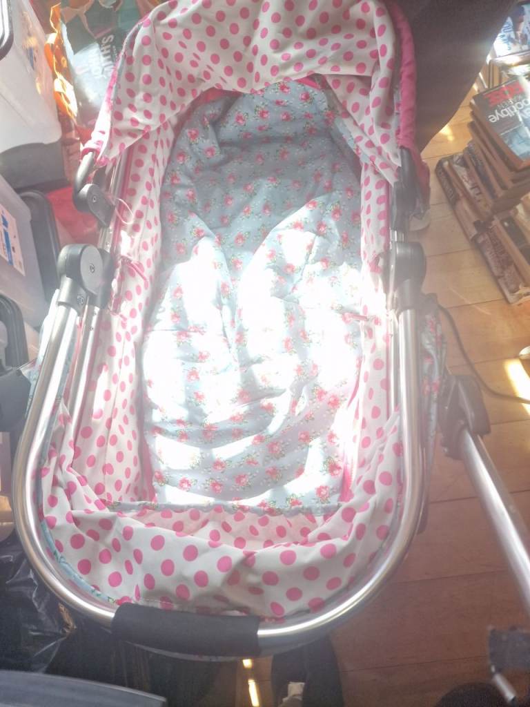 Obaby 2 in 1 pram / pushchair  