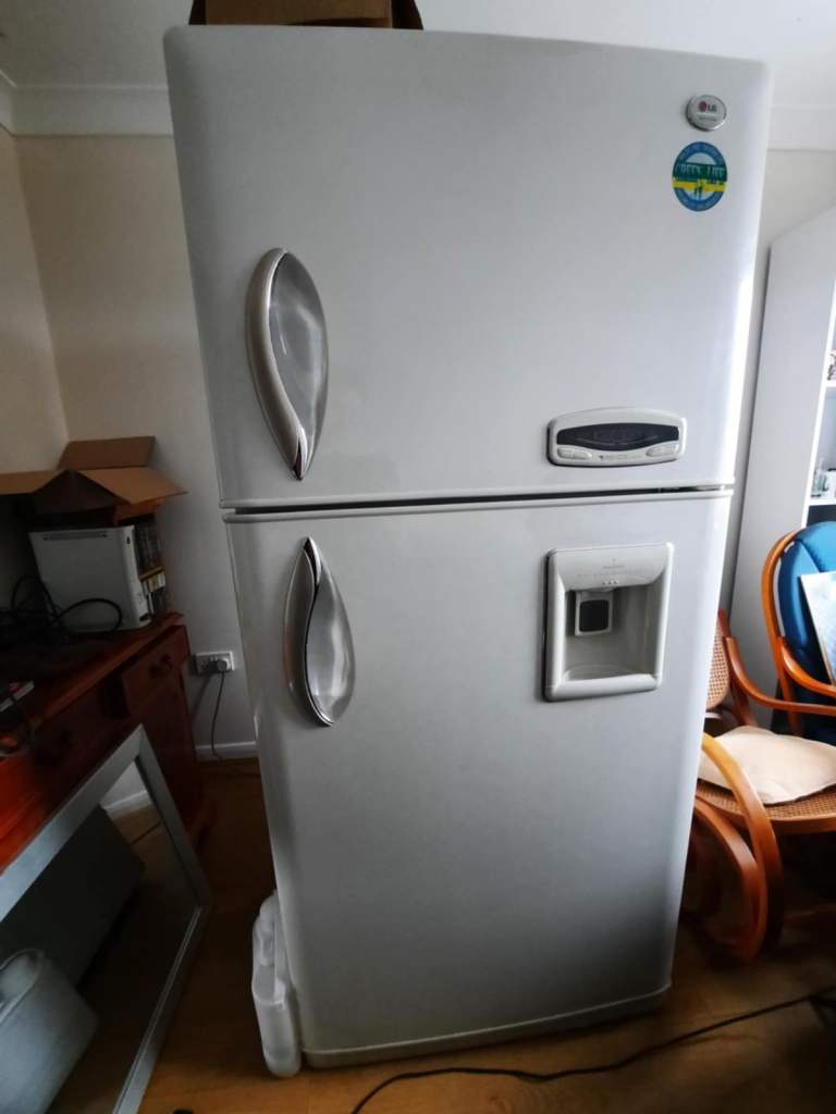 LG Fridge freezer 