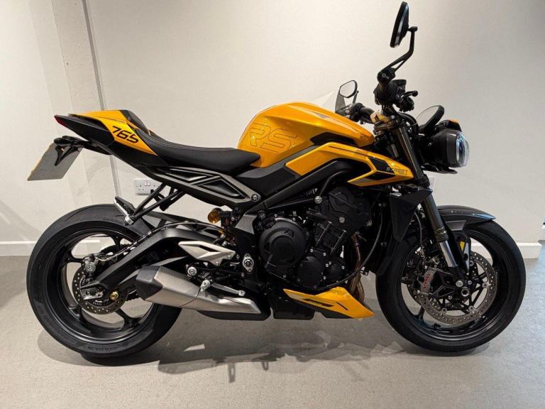 2025 TRIUMPH STREET TRIPLE 765 RS, '25 Plate with 1999 miles