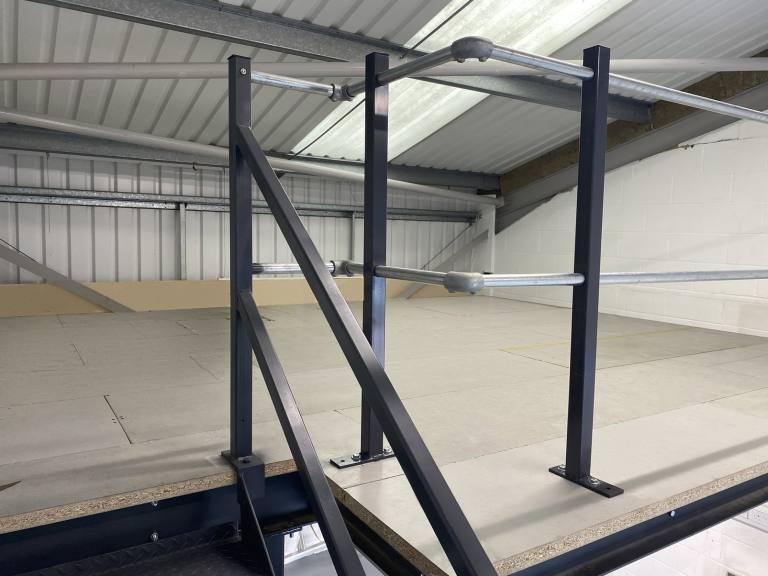 Redhill - RH1 2LZ \ Workshop Room at Basepoint Holmethorpe Avenue