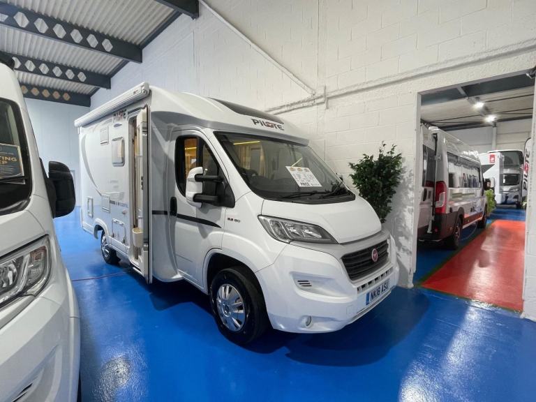 Pilote P600 Pilote P600p Essentiel DIESEL MANUAL 2018/18