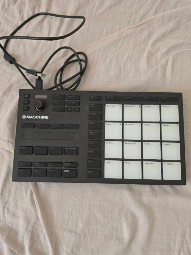 Native Instruments MASCHINE MK3