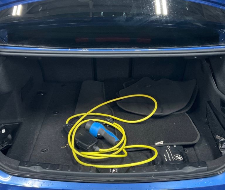 BMW, 3 SERIES, Saloon, 2018, Semi-Auto, 1998 (cc), 4 doors