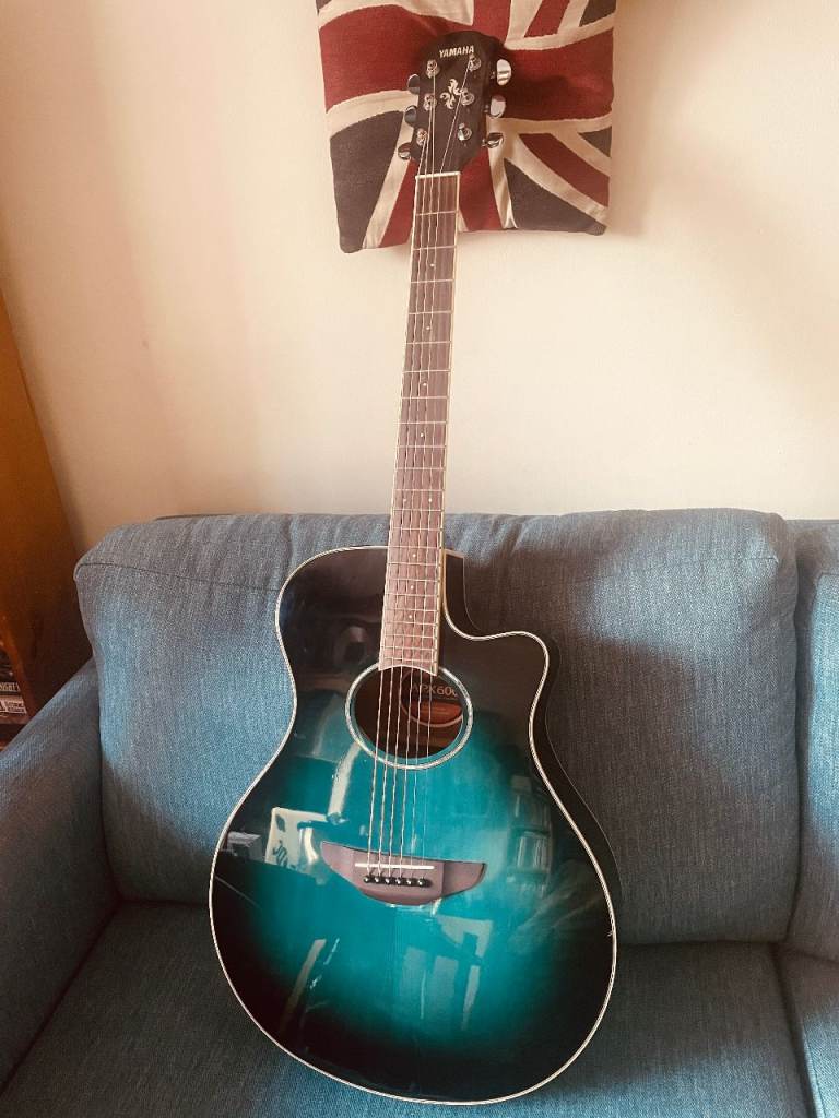 YAMAHA APX600 Electro-Acoustic Guitar Oriental Blue Burst APX 600