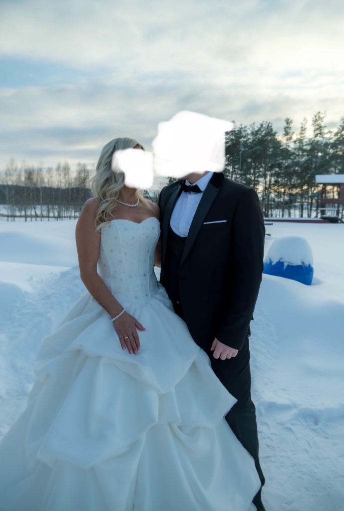 Wedding dress