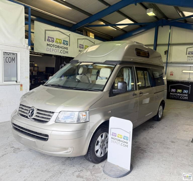 2009 AutoSleeper Topaz Automatic 2 Berth 3 Travelling Belts