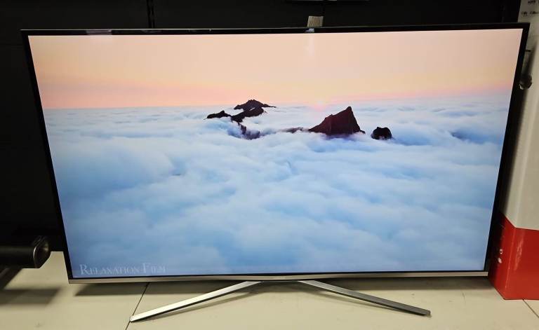 49" SAMSUNG 4K CRYSTAL UHD HDR WIFI LED TV WITH 2 REMOTES, STAND, YOUTUBE NETFLIX, PRIME AND MORE