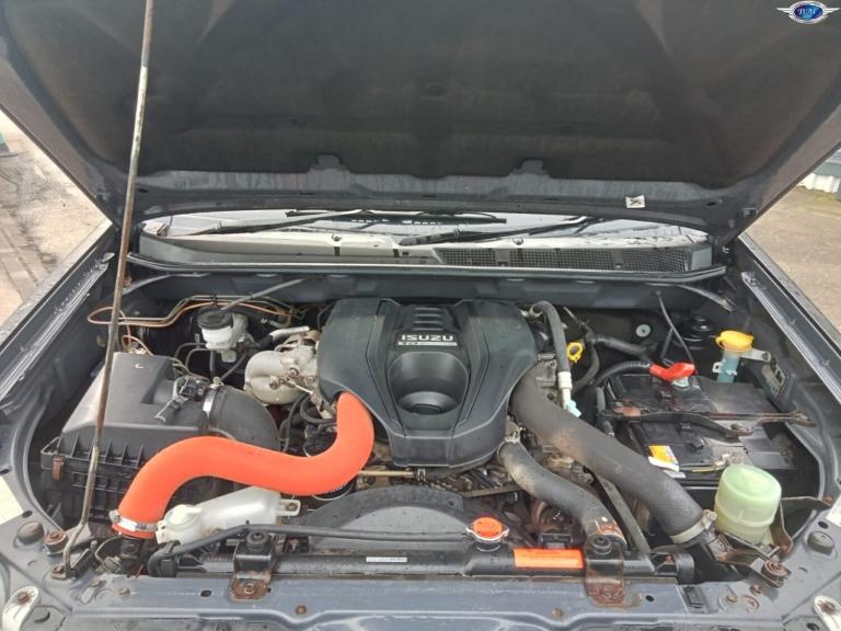 ISUZU D-MAX 2.5 TD Utah Black Manual Diesel 2015