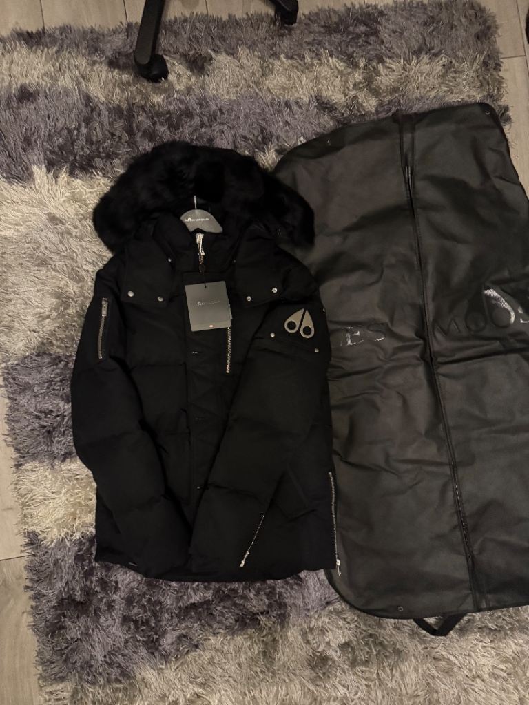 Moose Knuckles Men's Jacket Size Small