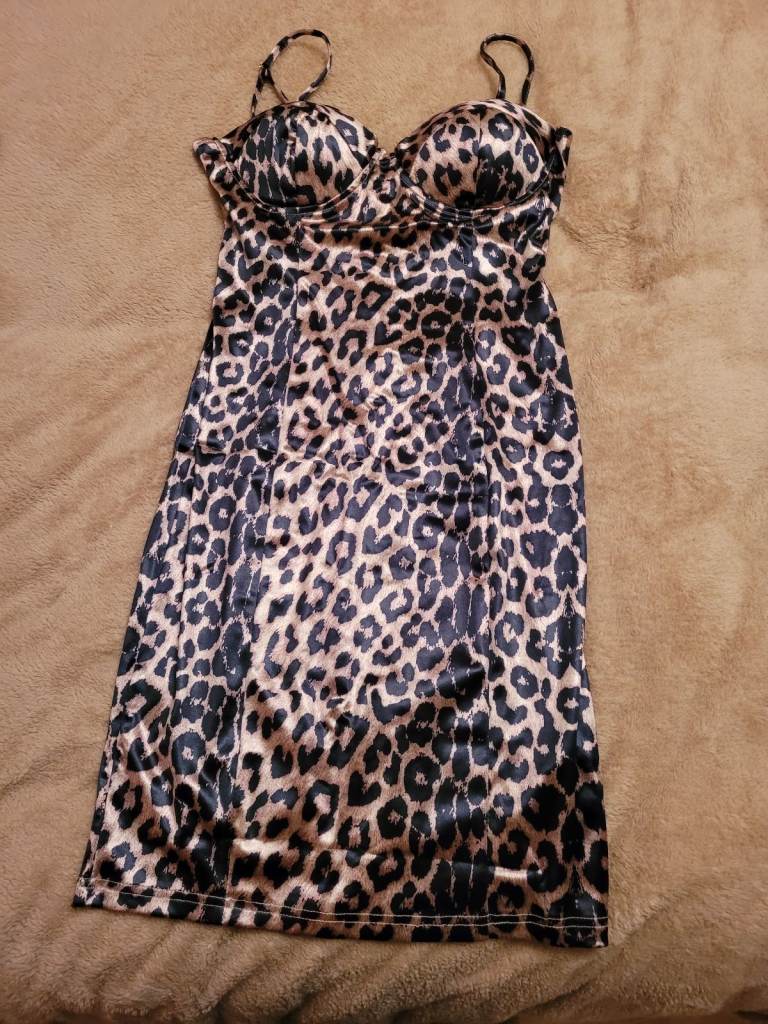 SATIN LEOPARD PRINT DRESS