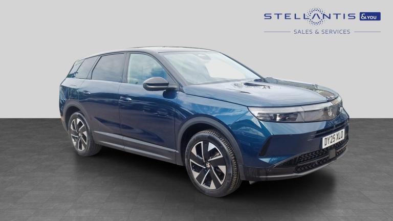 2025 Vauxhall Grandland 1.2 Ultimate SUV 5dr Petrol Hybrid e-DCT Euro 6 (s/s) (136 ps) SUV Hybrid...