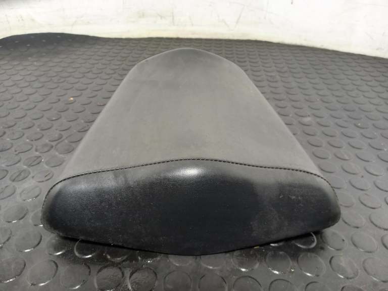 Honda Cbr 250 Seat 1950-2030 77300-Kyj-900