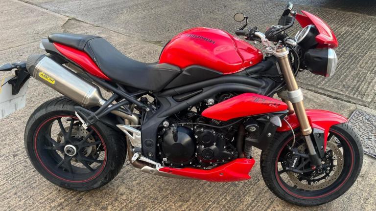 2015 15 TRIUMPH SPEED TRIPLE 1050 NAKED ROADSTER RED 17k MILES ARROW EXHAUSTS