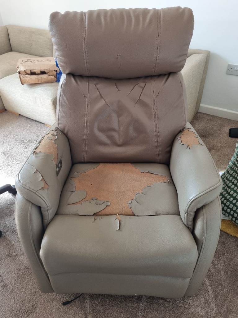 Free electrical Brown Leather Recliner Armchair – Worn