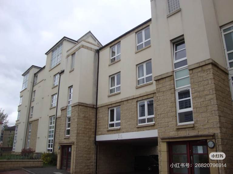 Bright 2-Bedroom Fully Furnished Flat with Arthur’s Seat Views – Bethlehem Way, EH7