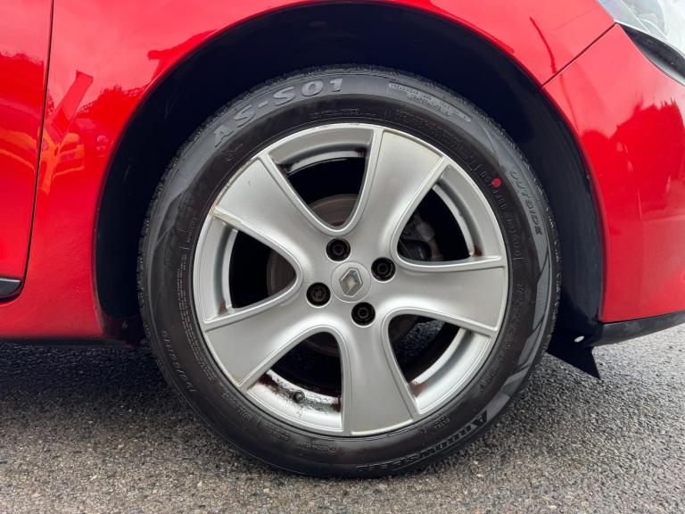 2014 Renault Clio 1.2 16V Dynamique MediaNav 5dr HATCHBACK PETROL Manual