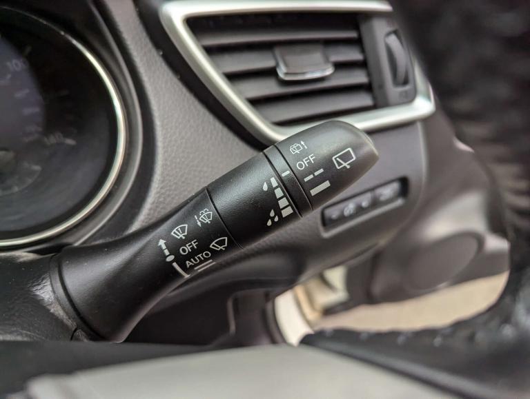 2015 Nissan Qashqai 1.5 Qashqai N-Tec+ dCi 5dr SUV Diesel Manual