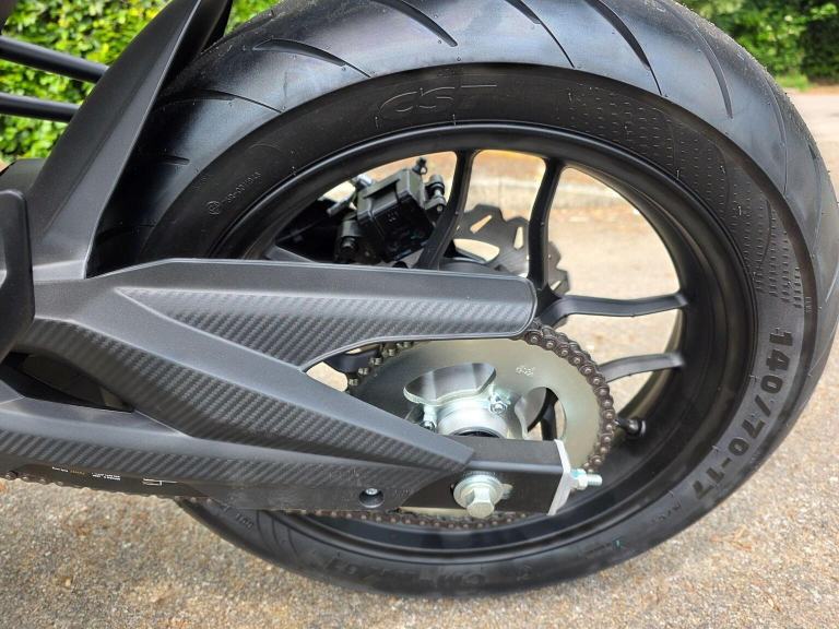 Lexmoto Cypher Electric and  Stylish