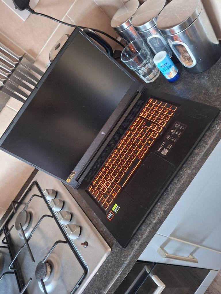 ACER Nitro Gaming Laptop - 165Hz Screen, Good Condition