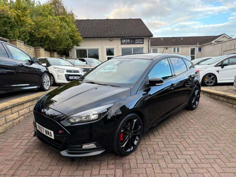 2017 Ford Focus 2.0T EcoBoost ST-2 Euro 6 (s/s) 5dr HATCHBACK Petrol Manual