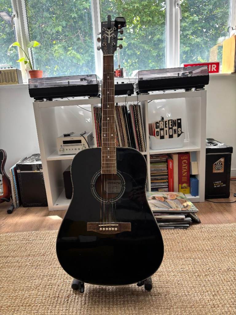 Black Acoustic Guitar – Good Condition