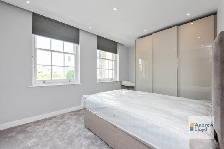 2 bedroom flat in 2 Bedroom Flat – New North Road, London N1
