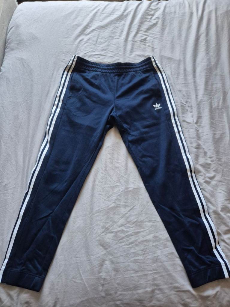 image for  addidas poppers size L #GotStuffGetCash navy blue vintage 