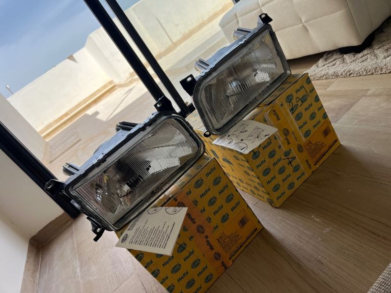 VW Passat B3 Headlight Set LEFT + RIGHT Hella NOS NEW Original 04-93