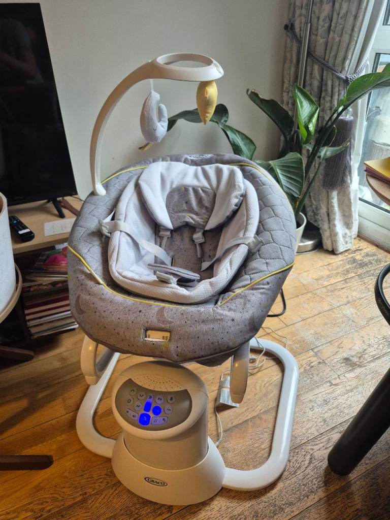 Graco baby swing chair