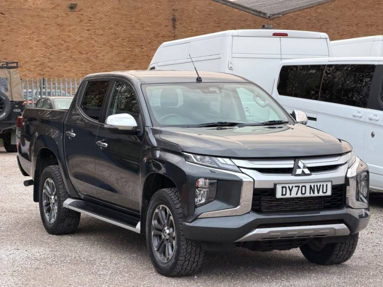 2020 Mitsubishi L200 2.2 DI-D DC Barbarian Pickup Double Cab 4dr Diesel Manual 4WD Euro 6 (s/s)  ...