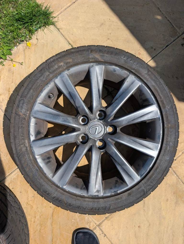 4 x 5x114.3 Lexus wheels 