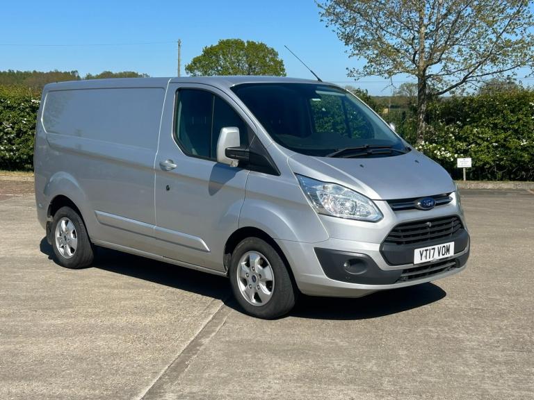 2017 17 Ford Transit Custom 2.0 Limited, Air con, Heated seats , 12 Mths MOT