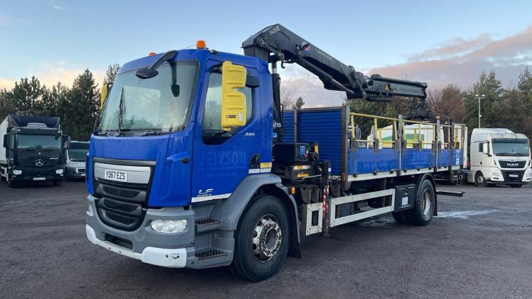 DAF TRUCKS LF 220 18T DROPSIDE FRONT END HMF 1420 CRANE 