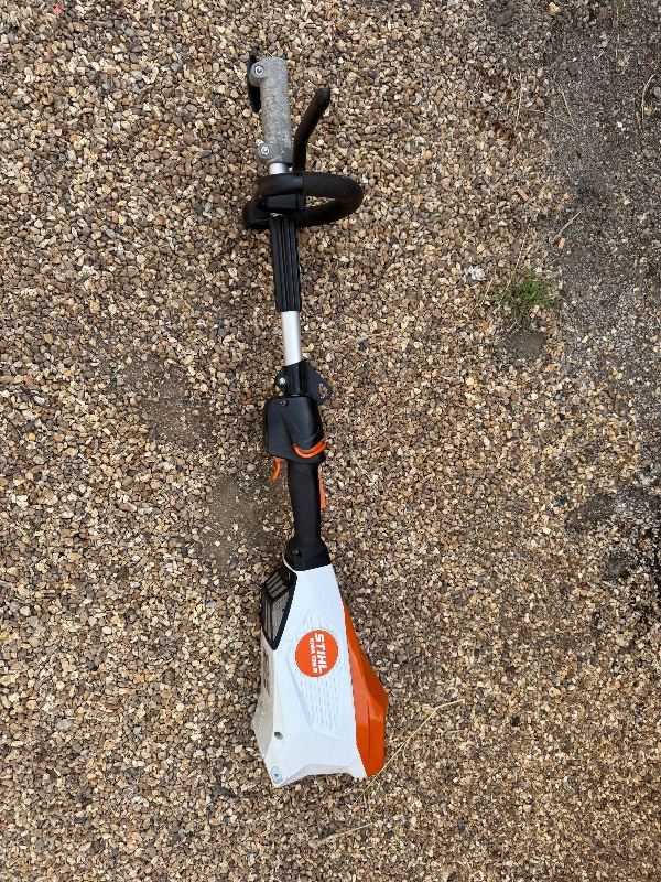 Stihl KMA 135R battery kombi unit (2023)