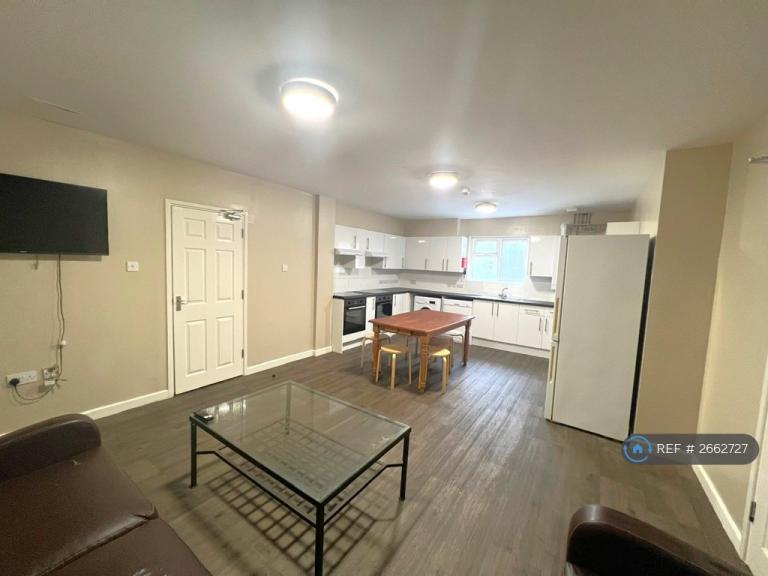 7 bedroom flat in Classic House, Bristol, BS1 (7 bed) (#2662727)