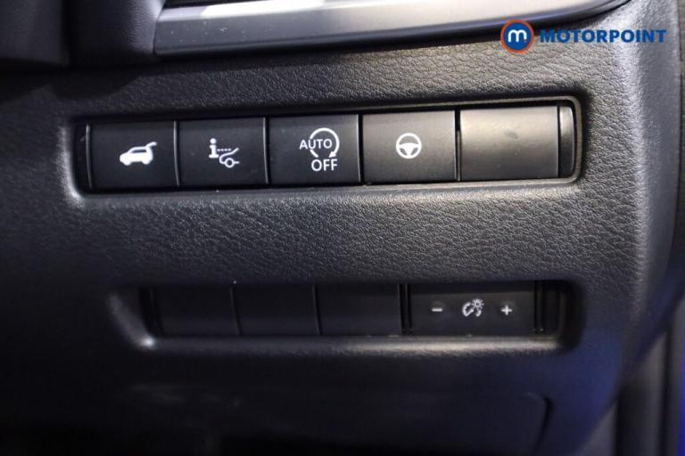 2022 Nissan Qashqai 1.3 DiG-T MH 158 Tekna 5dr Xtronic SUV Petrol Automatic