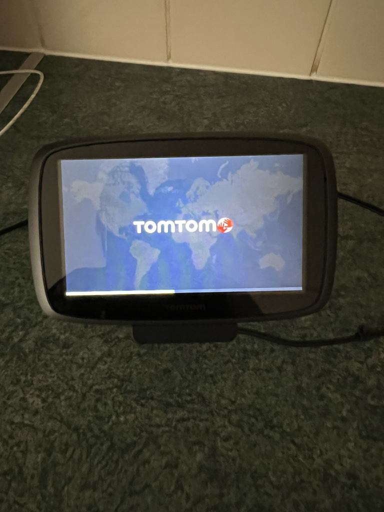 TomTom GO 510 LIFETIME WORLD EUROPE UK IRELAND MAPS