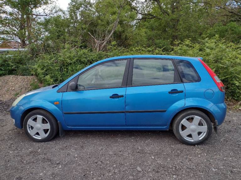 Ford fiesta 1.4 petrol 2005 mot til Feb 27 