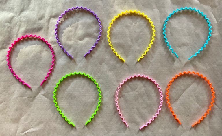 Unisex Kids Girls Boys Plastic Slim Wavy Colour Alice Sport Hairband Headband - 50p each ~ New