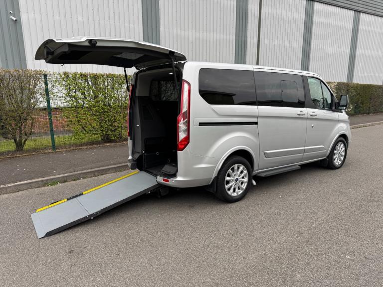 2019 (69) Ford Tourneo Transit Custom Titanium Auto Wheelchair WAV NEW BELT