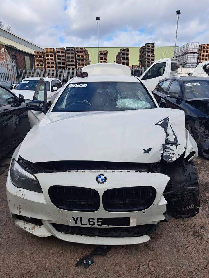 BMW 520D MSPORT LCI F10 F11 BREAKING PARTS DOOR MIRROR TRIM HEAD UNIT BOOT LID BUMPER LIGHT