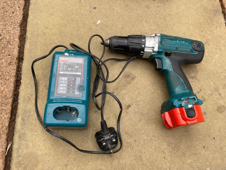 Makita Cordless Drill with Charger and Case – Good Condition