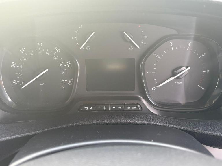 2021 Peugeot Expert 1400 2.0 BlueHDi 120 Professional Van PANEL VAN DIESEL Manual